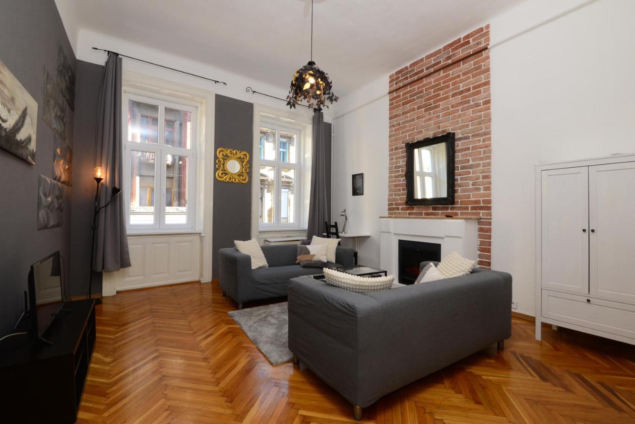 Your Place Apartman ブダペスト エクステリア 写真