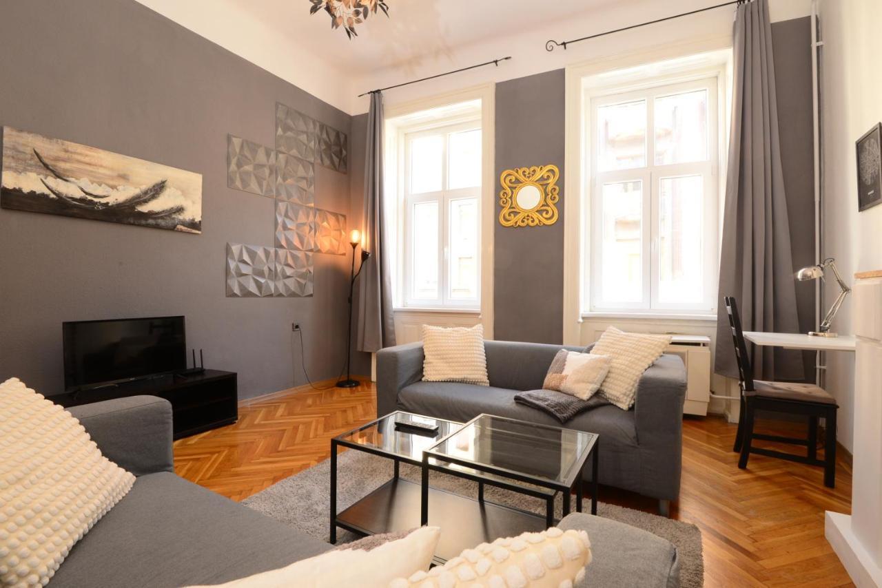 Your Place Apartman ブダペスト エクステリア 写真